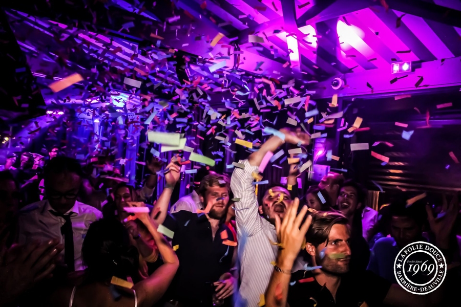 la folie douce DEAUVILLE LE CLUBBING la folie douce DEAUVILLE LE CLUBBING